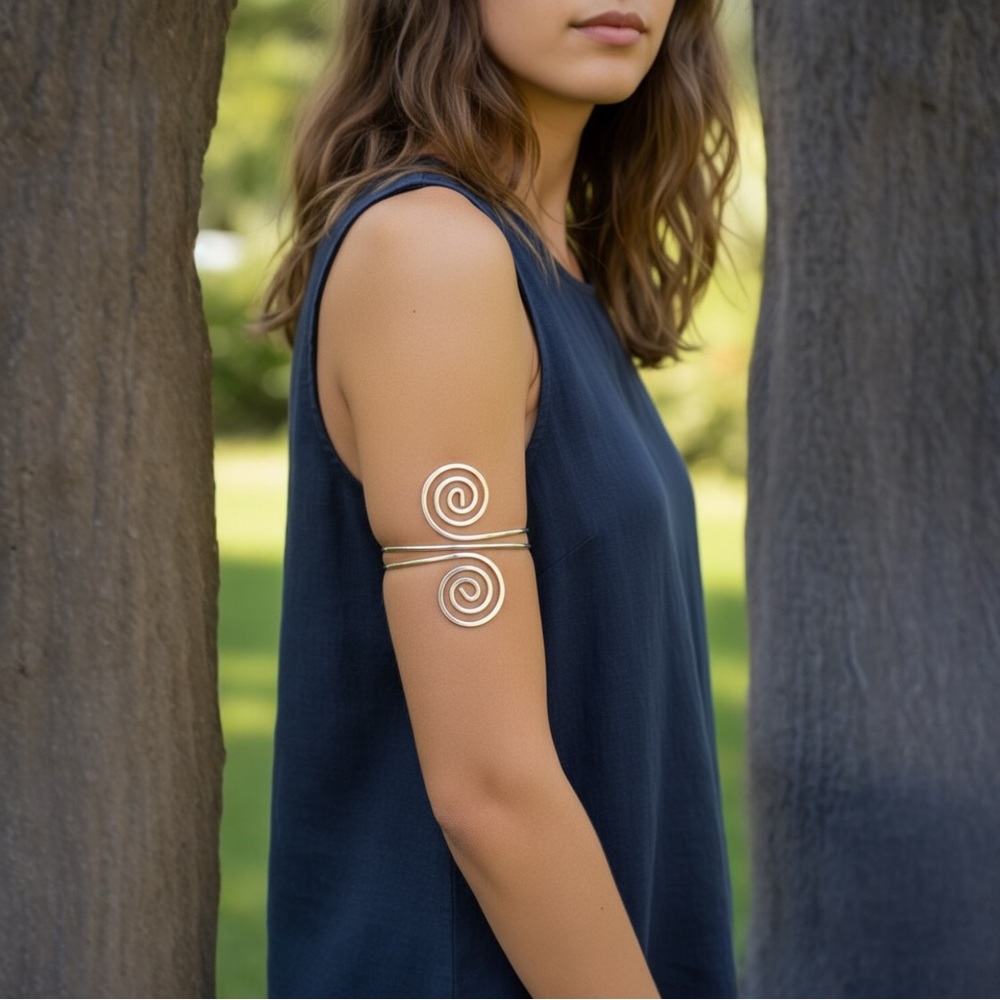 NWT Boho Swirl Adjustable Arm Bangle – Silver Metal Alloy - Picture 3 of 6